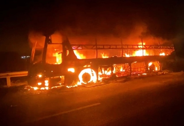 sequence-01-00-00-44-03-still0-3204-4589-1763945695_11zon