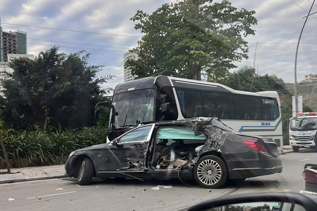 xe-mercedes-1-17636174541821476392712-17636324094181568094723-1763696999763-17636970003071051419183