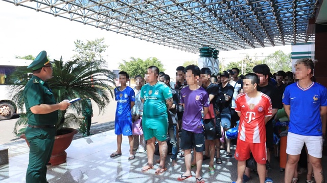 004-17624450605451555349482_11zon