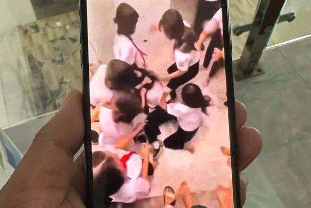 nu-sinh-bi-danh-o-tphcm-edited-1jpg-1762504876928_11zon