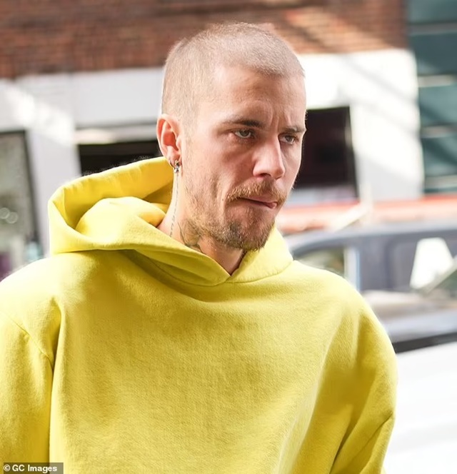 94663293-14361761-Amid_rumors_swirling_about_marital_issues_with_his_wife_Hailey_B-m-13_1738729585679_11zon