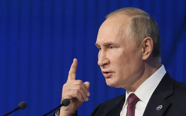 Putin chi tay len, tong thong Nga - sputnik_11zon