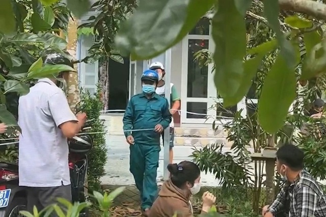 vu-sat-hai-2-me-con-o-ca-mau-cua-phong-bi-dap-vo-do-dac-co-dau-hieu-bi-luc-loi2-07032870