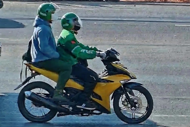 vu-2-ten-cuop-ngan-hang-om-18-ty-dong-dong-loat-truy-tim-2-nghi-pham-3-edited-1769578113185_11zon