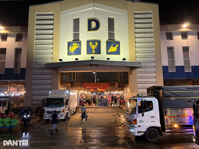 cho-dau-moi-binh-dien-1-1706230890152_11zon