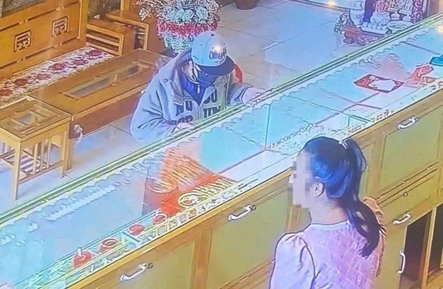 tiem-vang-4-17674447117331785377570_11zon