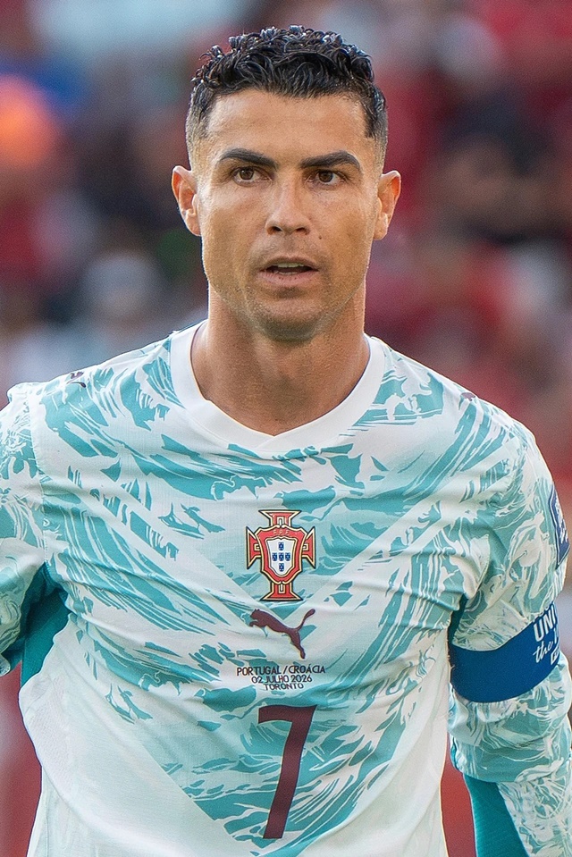 Cristiano_Ronaldo_Croatia_v_Portugal_2_July_2026-075_(cropped)-jpg_11zon