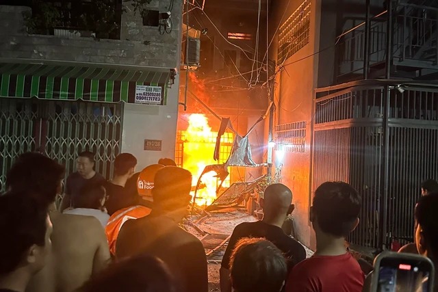 z5631415725665fc7a9d5eda5d111dcf68d4610d79eef2-17209241813041909546641_11zon