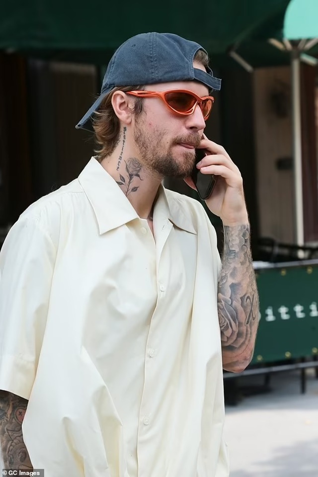 87429061-13642729-Justin_Bieber_pictured_last_month_in_NYC_in_January_of_2020_said-a-6_1721207837125_11zon