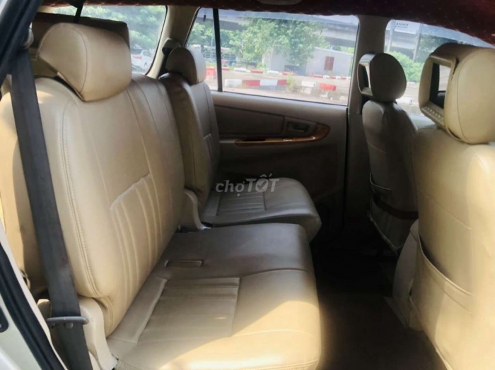 Chiếc Toyota Innova giá chỉ 170 triệu, rẻ hơn Kia Morning mới tận 150 triệu 'đốn tim' khách Việt ảnh 3