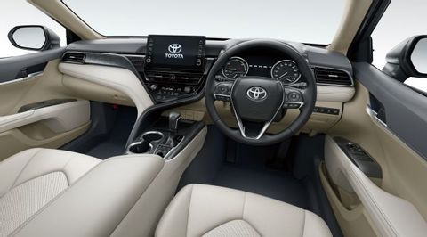 ‘Vua sedan’ Toyota Camry 2021 chốt giá cực sốc: Thiết kế sang chảnh, trang bị ngập tràn ảnh 2