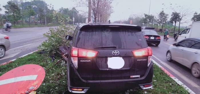 Toyota Innova ‘điên’ tông hàng loạt xe khiến 3 người thương vong, lý do tai nạn ai cũng bàng hoàng ảnh 1