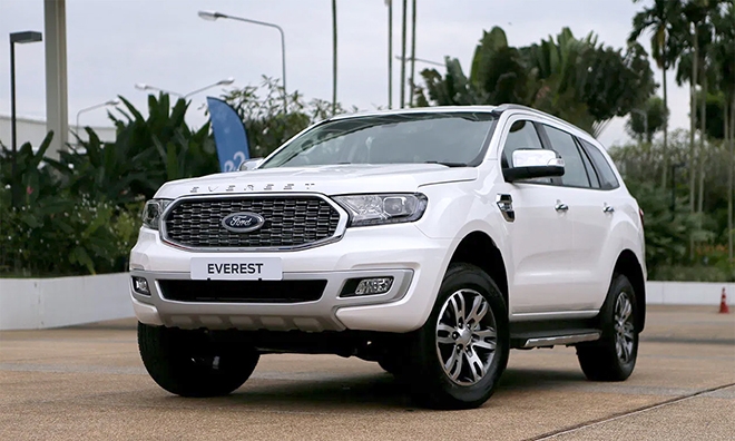 Ford Everest 2021 ‘chơi lớn’ giảm hẳn 80 triệu thách thức Toyota Fortuner, Honda CR-V cực gắt ảnh 1