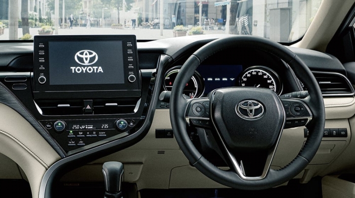 Toyota Camry thế hệ mới ra mắt: Thiết kế đỉnh của chóp, trang bị càn quét Honda Accord, Mazda6 ảnh 2