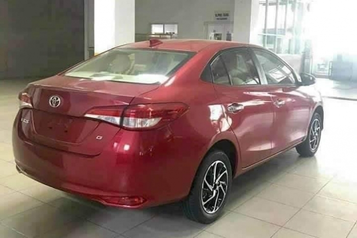 Toyota Vios 2021 bất ngờ về đại lý, quyết lấn lướt Honda City, Hyundai Accent bằng trang bị ngầu đét ảnh 2