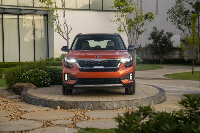Tin xe hot 21/1: Honda Vision ‘so kè’ VinFast Feliz cực gắt, Hyundai Kona giảm giá ‘mạnh tay’ ảnh 3