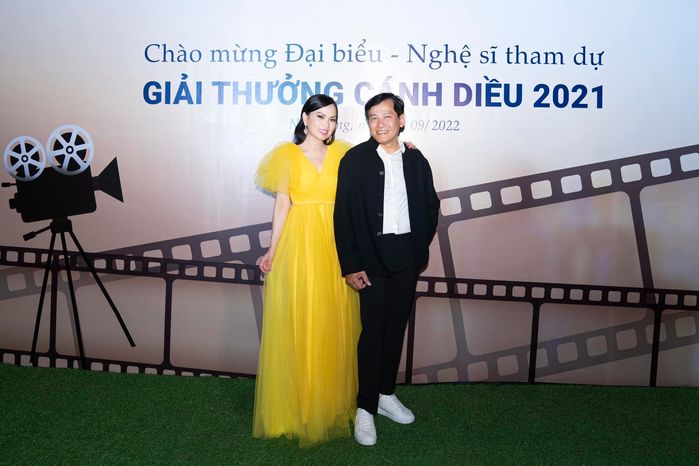 Việt Hương chơi lớn đeo nhẫn 6 tỷ 'đọ sức hot' cùng em gái tỷ phú của Cẩm Ly tại sự kiện ảnh 4