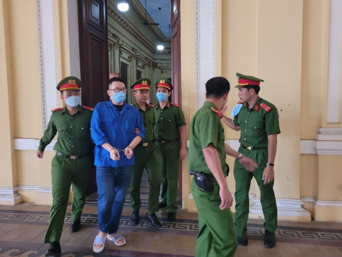 Phiên tòa xét xử Nhâm Hoàng Khang trong vụ bà Nguyễn Phương Hằng cấm không thực hiện hành động này ảnh 4