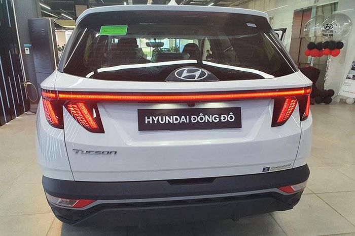 Soi cận cảnh Hyundai Tucson 2022 bản rẻ nhất: Diện mạo sang chảnh so kè Honda CR-V, Mazda CX-5 ảnh 1