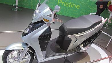 Honda SH Mode 2022 Việt Nam 'chạy mất dép' vì mẫu xe mới: Thiết kế đẹp không tì vết, trang bị mê ly ảnh 3