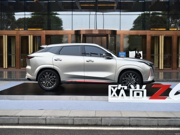 Đối thủ 'một chín một mười' với Hyundai Santa Fe 2022 lộ diện với thiết kế 'đè bẹp' Toyota Fortuner ảnh 1