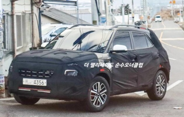 'Truyền nhân' Hyundai Kona 2022 lộ diện: Thiết kế 'hất cẳng' Toyota Raize, giá rẻ hơn Kia Morning ảnh 1