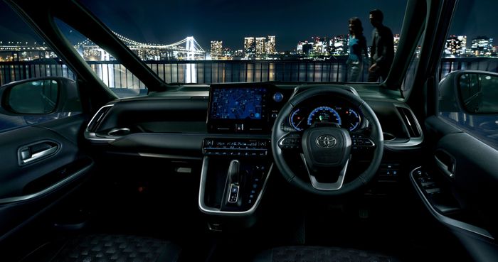 ‘Đàn em’ khét tiếng của Toyota Innova 2022 lộ diện: Giá bán cực ngon, trang bị 'đe nẹt' Kia Carnival ảnh 2