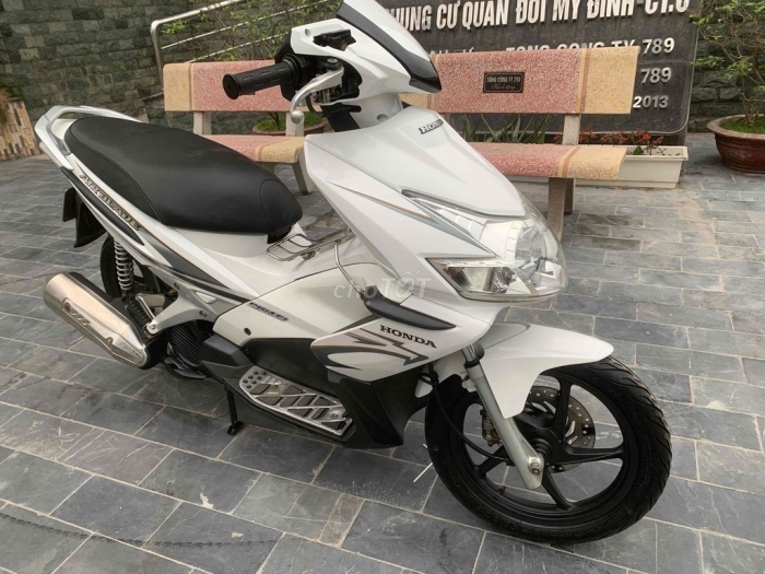 'Phát cuồng' trước chiếc Honda Air Blade rao bán giá 13 triệu, rẻ hơn Honda Vision mới 20 triệu ảnh 2