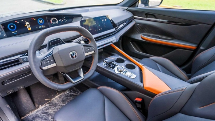 Honda Civic Si 2022 ‘toát mồ hôi’ trước đối thủ mới: Thiết kế chất lừ, công nghệ vượt trội ảnh 4