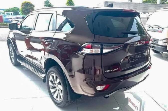 Đối thủ Toyota Fortuner 2022 lộ diện: Thiết kế sang xịn mịn, công nghệ đe nẹt Hyundai Santa Fe ảnh 1