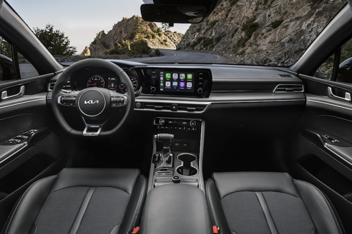 Chi tiết mẫu sedan mới 'đối đầu' Toyota Camry 2023: Công nghệ ngập tràn, thiết kế so kè Honda Accord ảnh 2