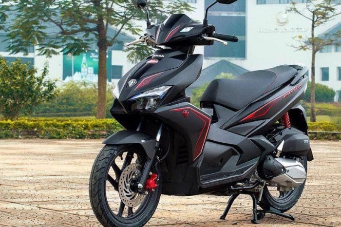 Honda Air Blade có giá không tưởng khiến đàn em Honda Vision bỡ ngờ: Mua 1 tặng 1, cơ hội tậu xe hời ảnh 3