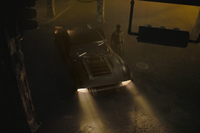 Xe Batman 2021 ra mắt, dân mạng bức xúc vì quá giống…ô tô thường