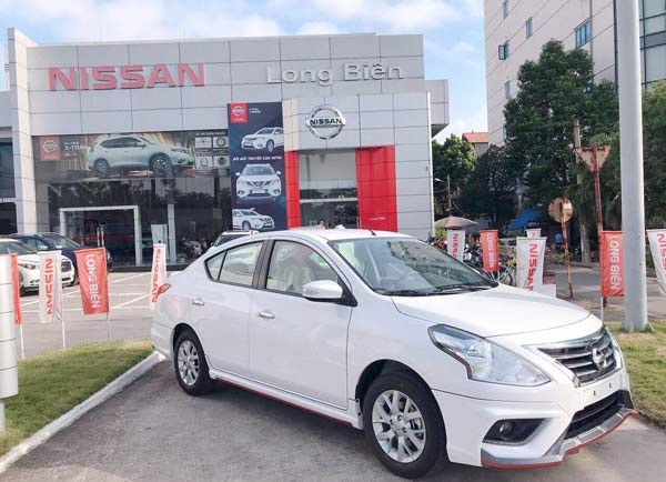 Nissan Sunny 2020 giảm giá