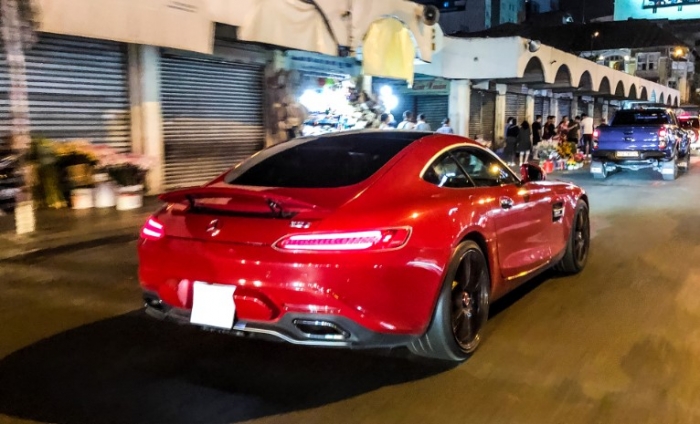 'Vợ cũ' Mercedes-AMGT GTS của Cường 'đô la' bất ngờ lộ diện tại Sài Gòn