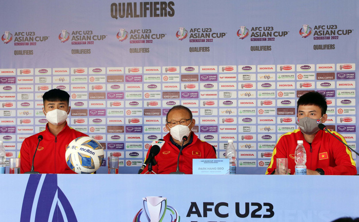 Tin bóng đá tối 26/10: FIFA 'mở đường' cho ĐT Việt Nam dự World Cup; MU chốt tương lai Solskjaer