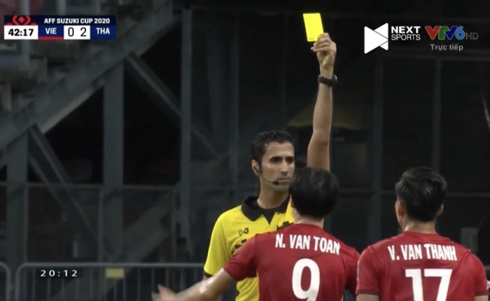 Xử ép trắng trợn ĐT Việt Nam ở bán kết AFF Cup 2021, trọng tài Qatar có phản ứng bất ngờ trên MXH