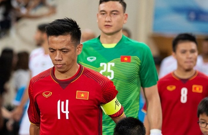 Gặp sự cố sau thất bại tại AFF Cup 2021, ĐT Việt Nam bất ngờ được hưởng 'đặc quyền' khi về nước