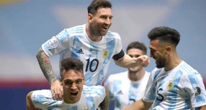 Trước khi sát cánh cùng Messi, 4 nhà vô địch Copa America 2021 'vùi dập' lứa Công Phượng, Quang Hải