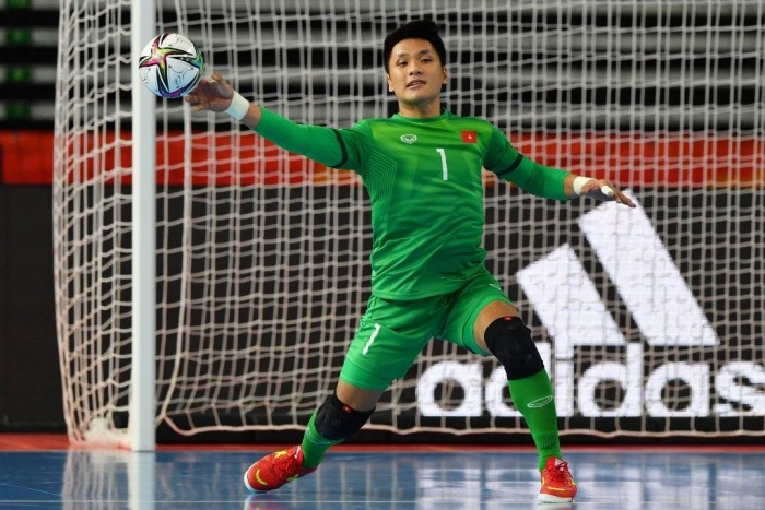 Suýt lập siêu phẩm để đời, thủ môn ĐT Việt Nam được FIFA vinh danh sau trận thắng ở World Cup