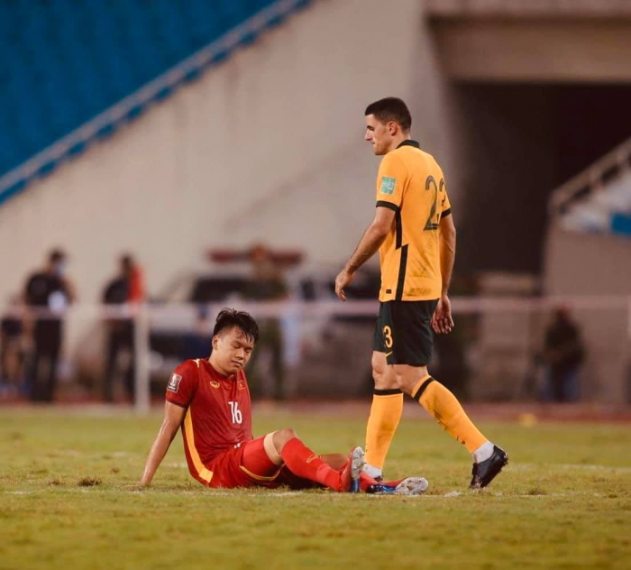 Quá mạo hiểm với chấn thương của trụ cột, ĐT Việt Nam trả giá cực đắt sau trận thua Australia