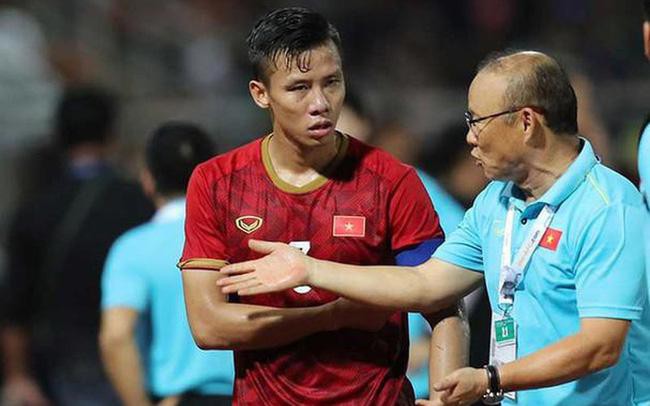 HLV Park 'minh oan' cho Quế Ngọc Hải, tiết lộ lý do ĐT Việt Nam cần thay đội trưởng sau AFF Cup 2021