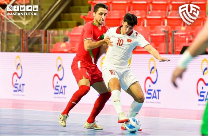 ĐT Việt Nam nguy cơ bị loại sớm, HLV Diego Giustozzi phản ứng bất ngờ sau kỷ lục ở VCK Futsal châu Á