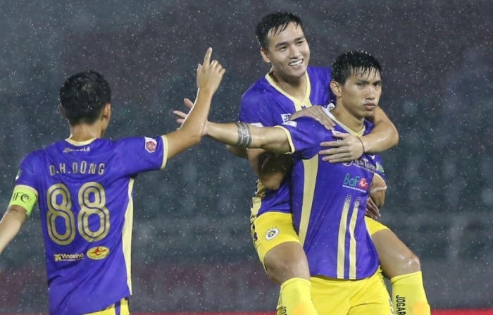 Đoàn Văn Hậu lập siêu phẩm, Hà Nội giành chiến thắng kỷ lục ở V.League 2022