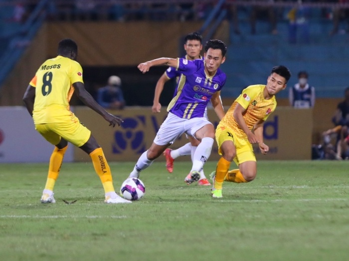 Tin bóng đá tối 12/12: Quang Hải chốt ngày hội quân ĐT Việt Nam; Á quân V.League nhận tin vui từ AFC