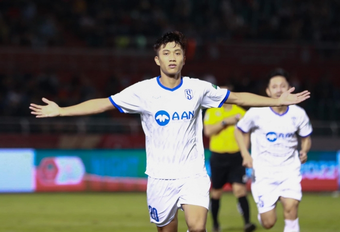 Tin bóng đá tối 24/10: Sao trẻ ĐTVN về nước; Quang Hải sáng cửa đá chính tại Pau FC sau 2 tháng