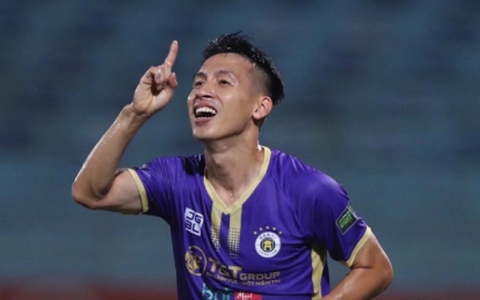 Tin bóng đá tối 8/11: Quang Hải gây ấn tượng sau thời gian dự bị ở Pau FC