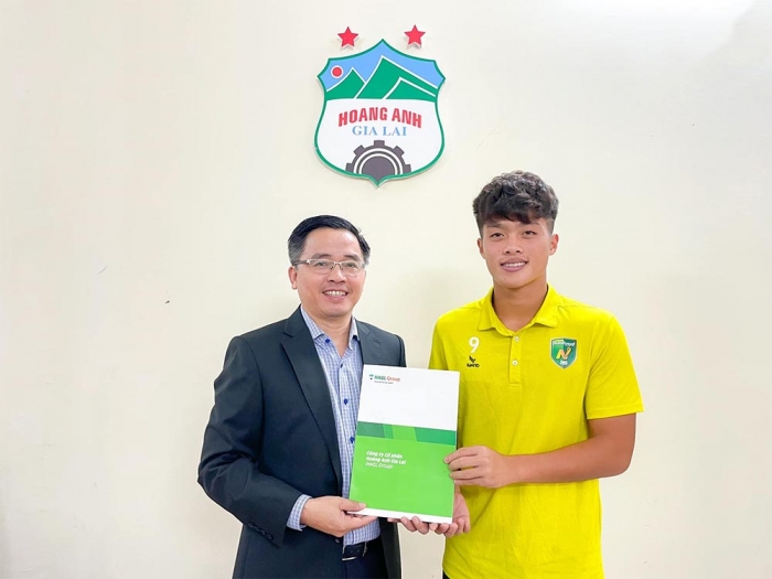 HLV Troussier được 'mách nước', ĐT Việt Nam xác định chân sút số 1 cho chiến dịch World Cup 2026?