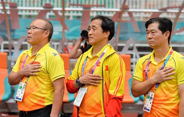 Từ chối trở lại ĐT Việt Nam, 'người hùng AFF Cup' khiến HLV Park bất ngờ với quyết định về tương lai