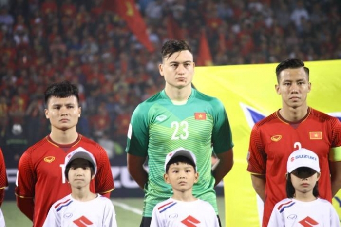Tin bóng đá tối 2/4: Hậu vệ số 1 ĐT Việt Nam từ chối Thai League; VFF mở đường cho Quang Hải đến Đức